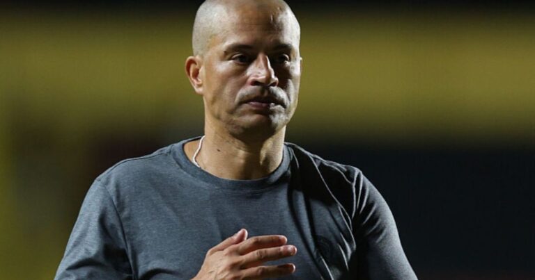Alex deve perder joia ex-Flamengo para gigante europeu