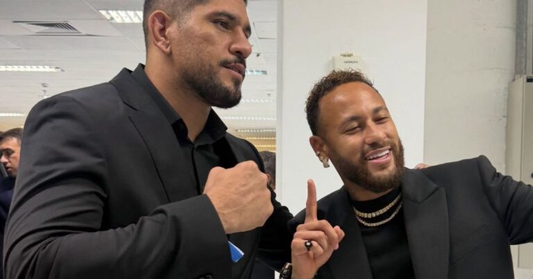 Poatan faz ação com Neymar e ajuda leilão a arrecadar R$ 310 mil