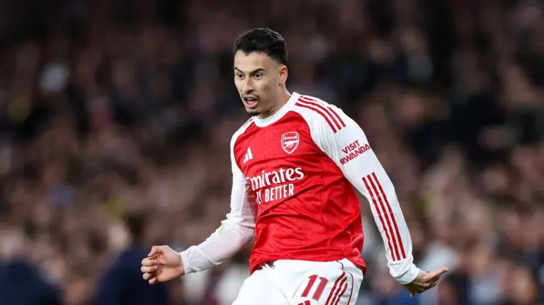 Arsenal preocupado? Quebra-cabe&ccedil;a do mercado transforma Martinelli em &lsquo;plano B&rsquo; de gigante