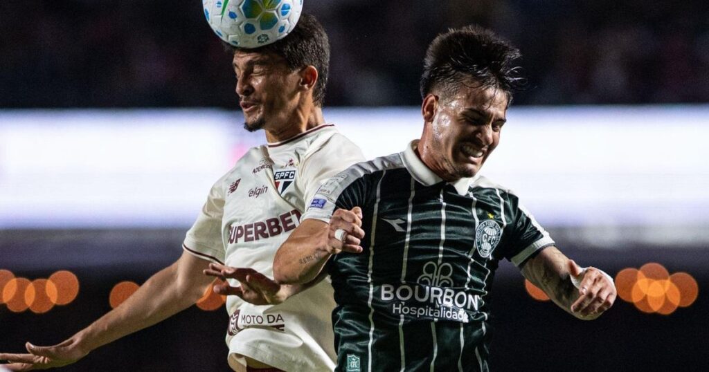 Coritiba sai atrás, busca resultado com São Paulo e mantém série fora