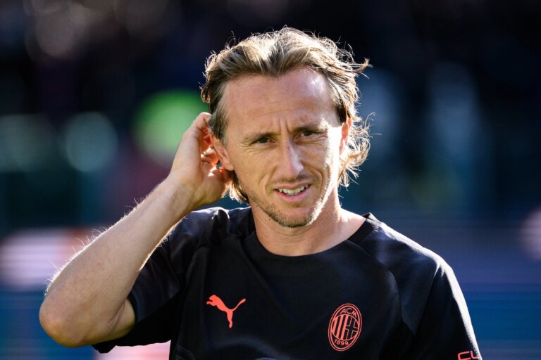 &lsquo;Ultraje a Modric&rsquo;: Substitui&ccedil;&atilde;o e fala pol&ecirc;mica de Amorim geram revolta envolvendo astro do Milan