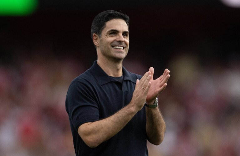 Jamie Carragher: &lsquo;Arteta est&aacute; se tornando Sir Alex Ferguson na Premier League&rsquo;